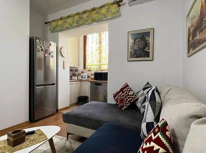 Διαμέρισμα Cozy Nest Ledi